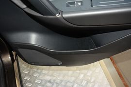 2017款大众途锐3.0TSI拓野型