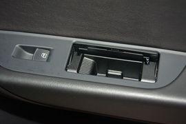 2017款大众途锐3.0TSI拓野型