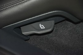 2017款大众途锐3.0TSI拓野型