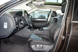 2017款大众途锐3.0TSI拓野型