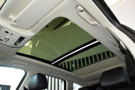 2017款大众途锐3.0TSI拓野型