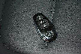 2017款大众途锐3.0TSI拓野型