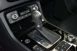 2017款大众途锐3.0TSI拓野型