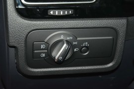 2017款大众途锐3.0TSI拓野型