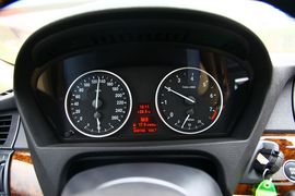 2011款宝马X5成都试驾