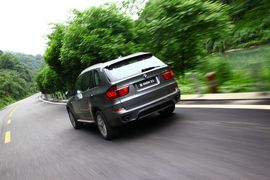 2011款宝马X5成都试驾