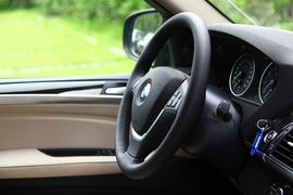 2011款宝马X5成都试驾