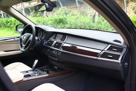 2011款宝马X5成都试驾