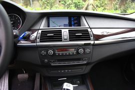 2011款宝马X5成都试驾