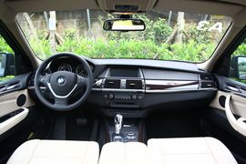 2011款宝马X5成都试驾