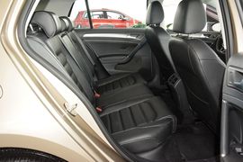 2016款大众高尔夫1.4TSI自动豪华型