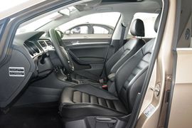 2016款大众高尔夫1.4TSI自动豪华型