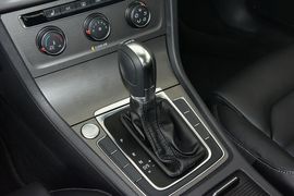 2016款大众高尔夫1.4TSI自动豪华型