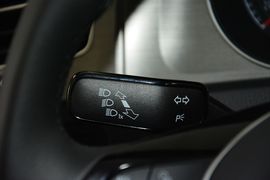 2016款大众高尔夫1.4TSI自动豪华型