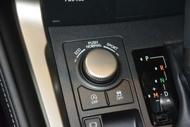 2016款雷克萨斯NX200