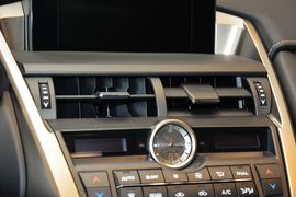 2016款雷克萨斯NX200