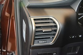 2016款雷克萨斯NX200