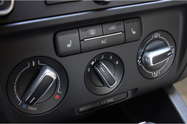 2011款大众捷达2.5SEL(美版)实拍
