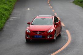 马自达睿翼轿跑2.5L至尊版