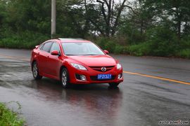 马自达睿翼轿跑2.5L至尊版