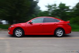 马自达睿翼轿跑2.5L至尊版