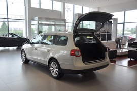 2010款大众旅行轿车