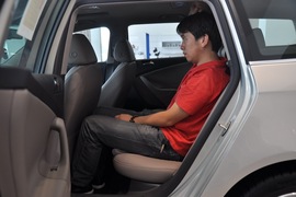 2010款大众旅行轿车