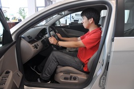 2010款大众旅行轿车