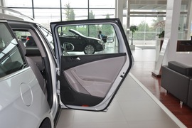 2010款大众旅行轿车