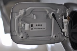 2.0L比亚迪M6豪华型到店实拍
