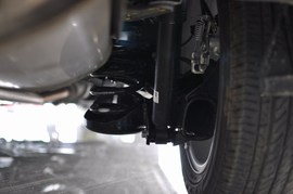 2.0L比亚迪M6豪华型到店实拍