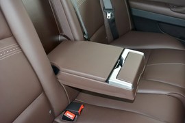 2014款宝马525Li豪华设计套装