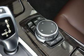 2014款宝马525Li豪华设计套装