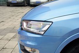 2016款众泰SR7
