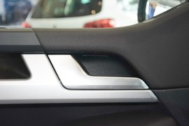 2016款大众迈特威2.0TSI四驱尊享版