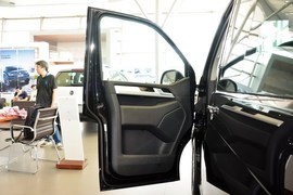 2016款大众迈特威2.0TSI四驱尊享版