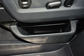 2016款大众迈特威2.0TSI四驱尊享版