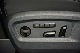 2016款大众迈特威2.0TSI四驱尊享版