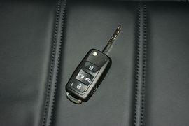 2016款大众迈特威2.0TSI四驱尊享版