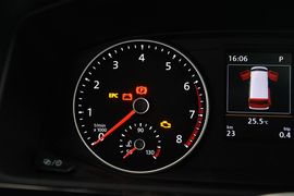 2016款大众迈特威2.0TSI四驱尊享版