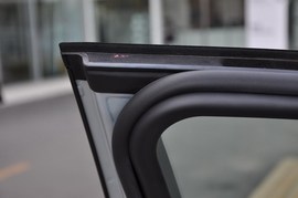 2008款宝马M5到店实拍