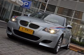 2008款宝马M5到店实拍