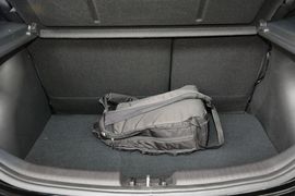 2014款现代瑞奕1.4L自动GLX