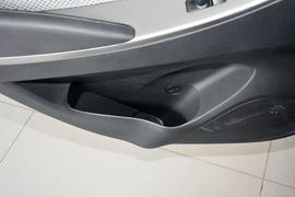 2014款现代瑞奕1.4L自动GLX