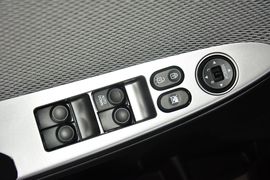 2014款现代瑞奕1.4L自动GLX