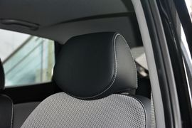 2014款现代瑞奕1.4L自动GLX