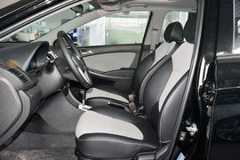 2014款现代瑞奕1.4L自动GLX