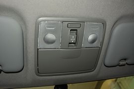 2014款现代瑞奕1.4L自动GLX