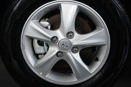 2014款现代瑞奕1.4L自动GLX