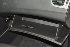 2016款现代朗动1.6L手动尊贵型
